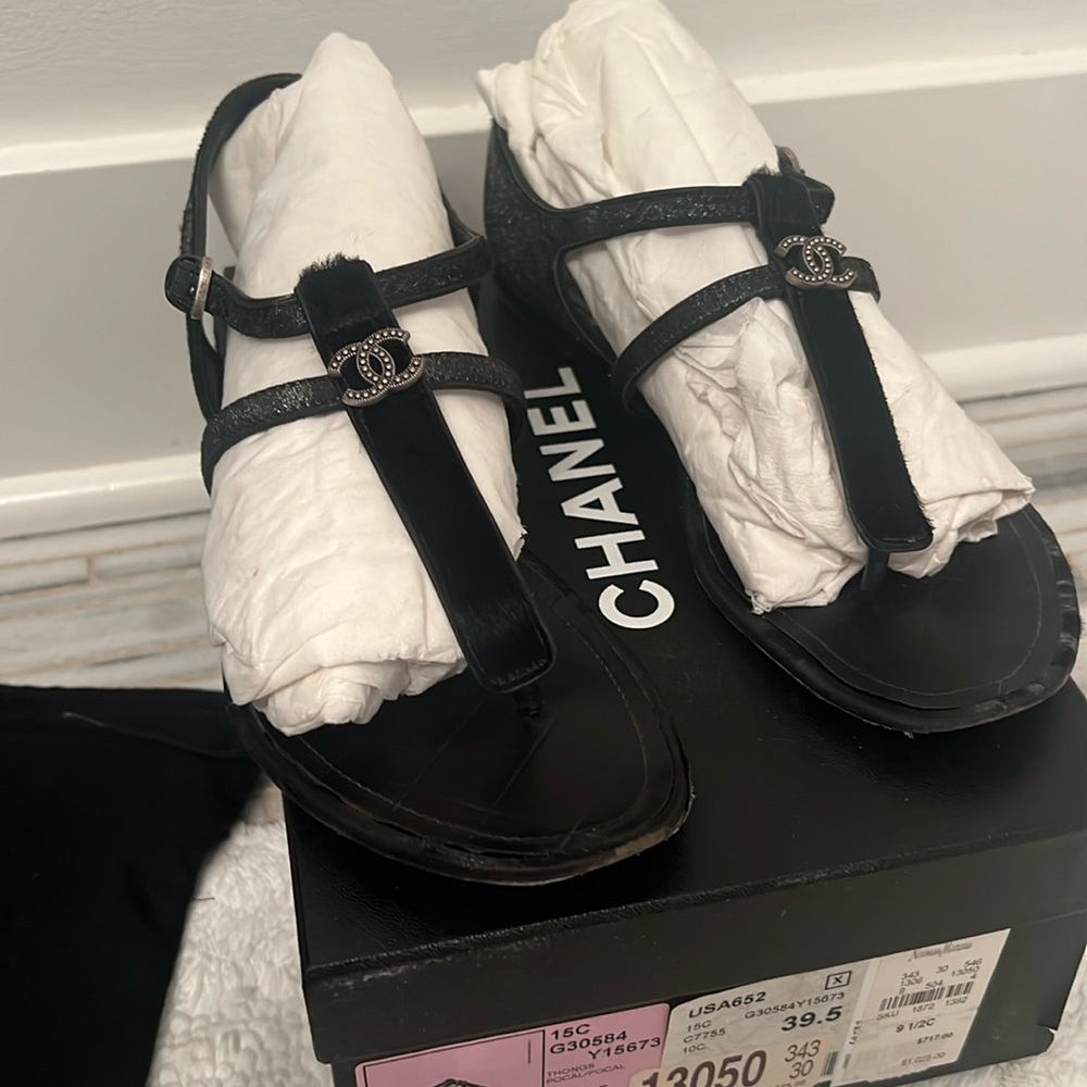 Chanel thong sandals